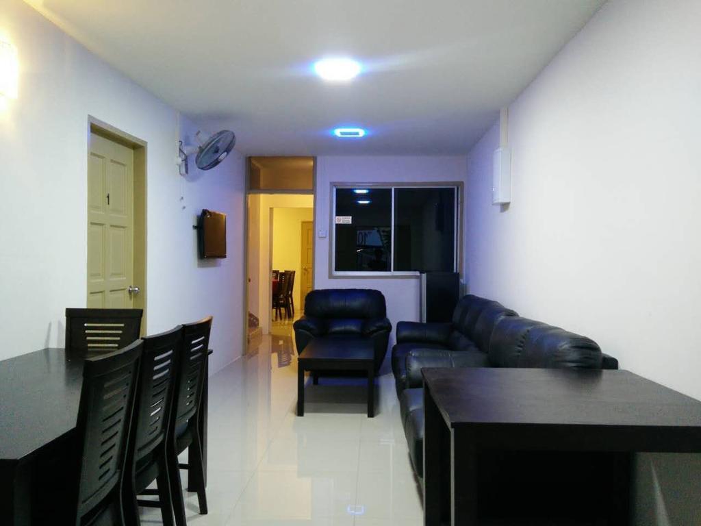 Js&K Homestay Kuala Terengganu Extérieur photo